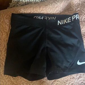 Active wear Nike shorts small